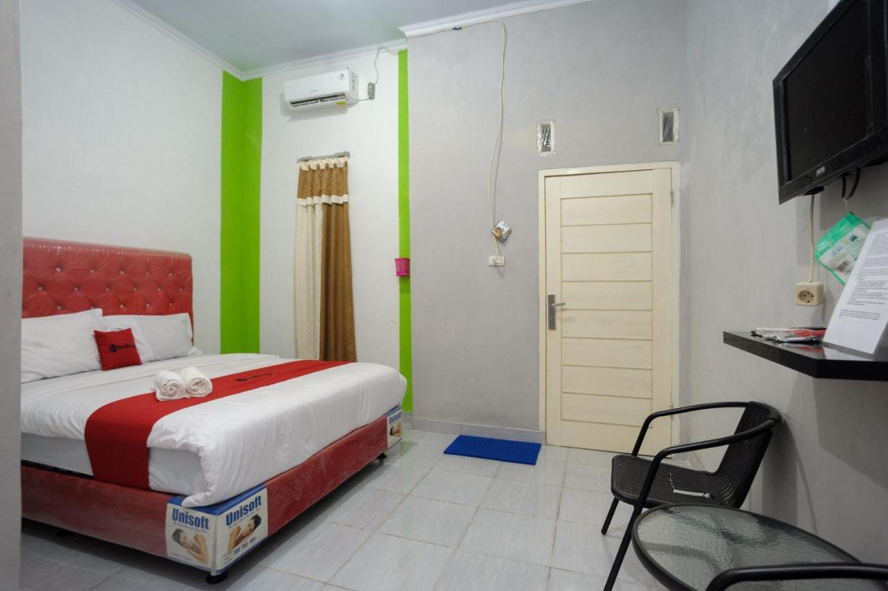 Reddoorz Syariah Near Rs Advent Bandar Lampung Hotel Exterior photo